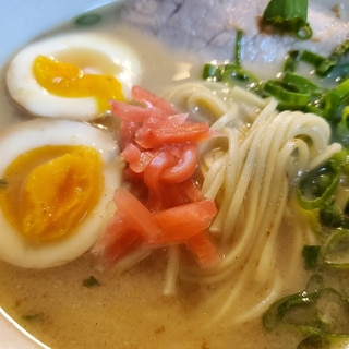 スープから作る京都風こってりラーメン